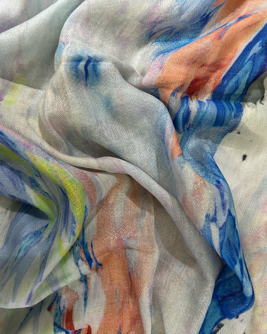 Vellon  Micro Modal Print  in white