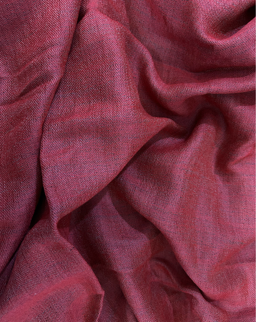 The Windsor Wool and Silk Scarf in Maroon